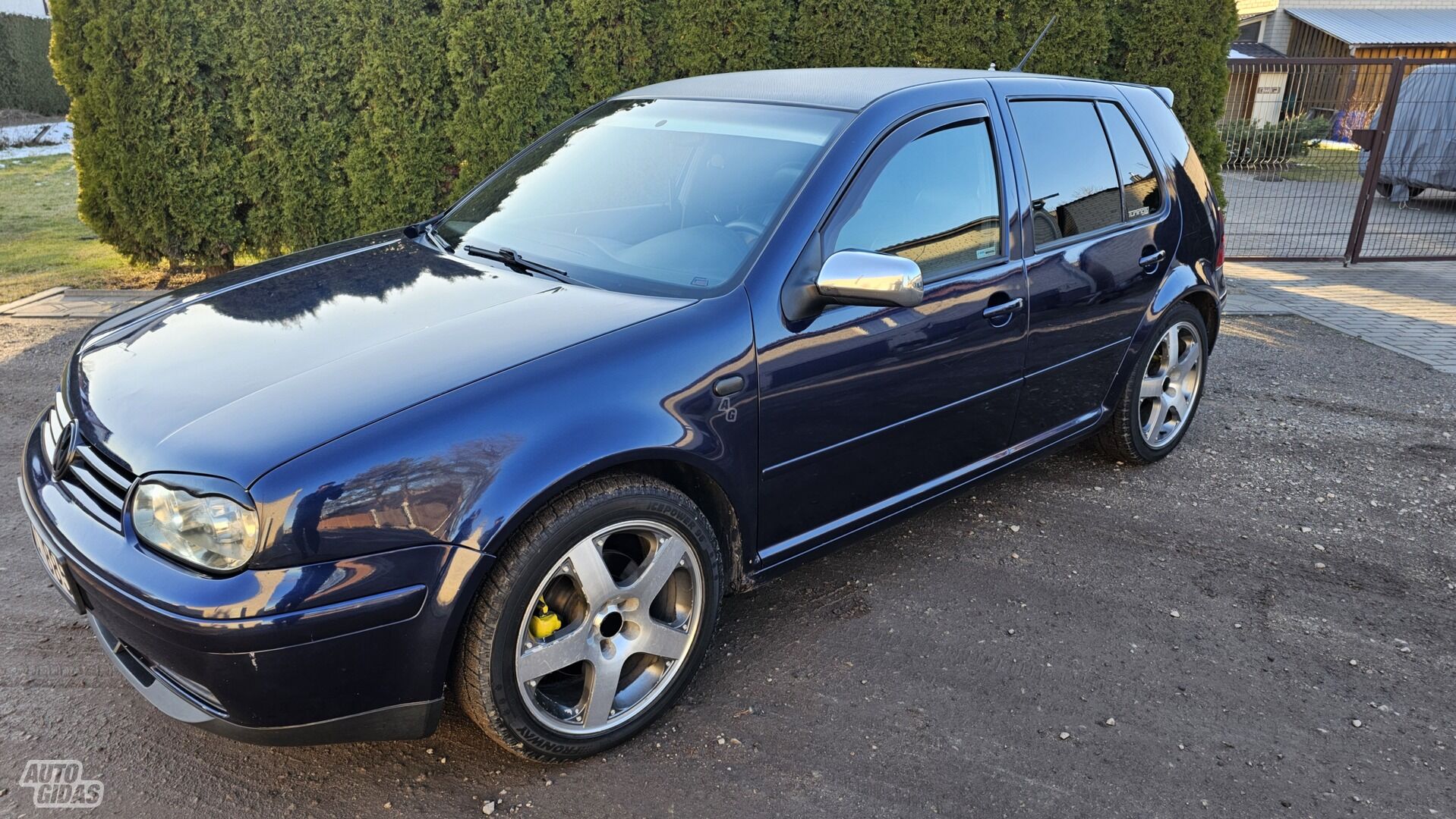 Volkswagen Golf TDI 2000 y