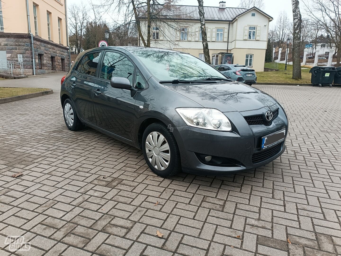 Toyota Auris D-4D 2008 г