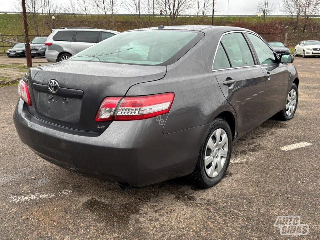 Toyota Camry 2011 y Sedan