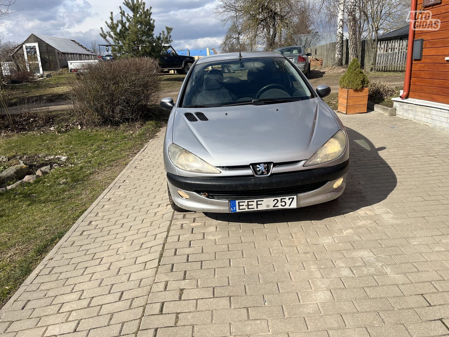 Peugeot 206 2000 y Hatchback