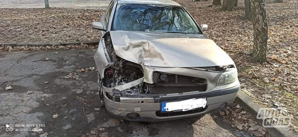 Volvo S60 2004 г запчясти