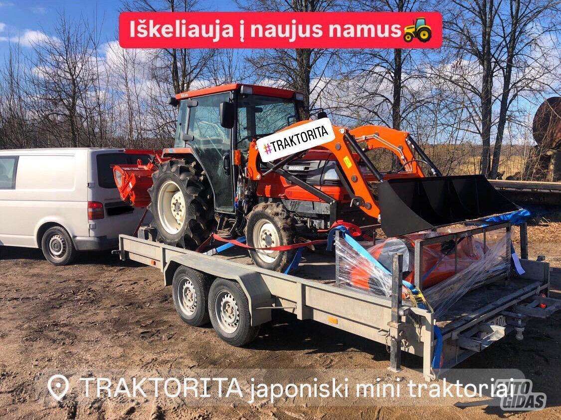 Kubota IŠKRAUTA VIRŠ 30vnt. 2011 m Traktorius