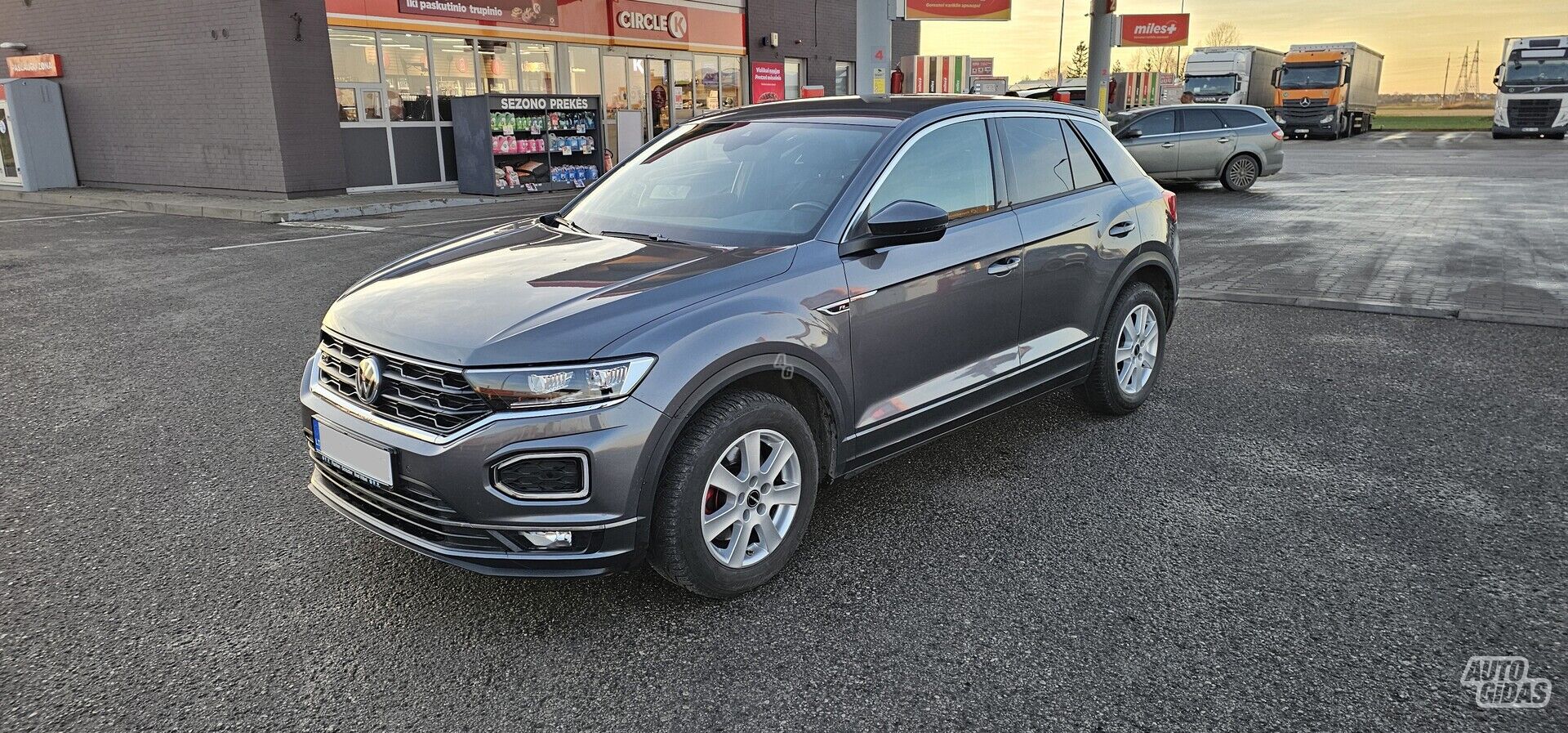 Volkswagen T-Roc TSI 2019 m