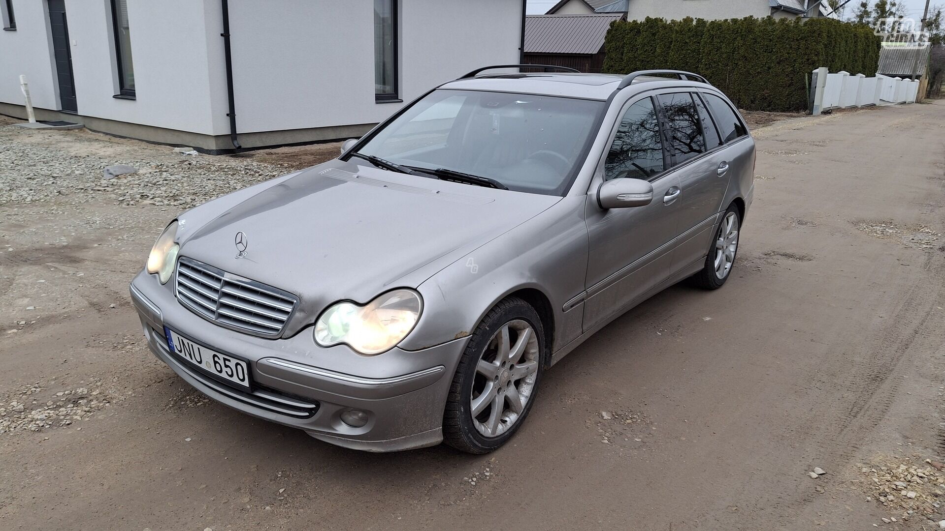 Mercedes-Benz E 270 2004 y Wagon