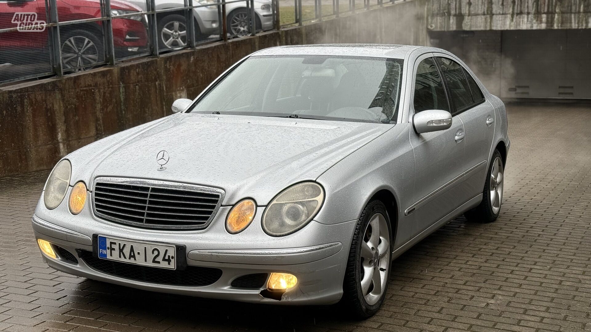 Mercedes-Benz E 280 2005 y Sedan