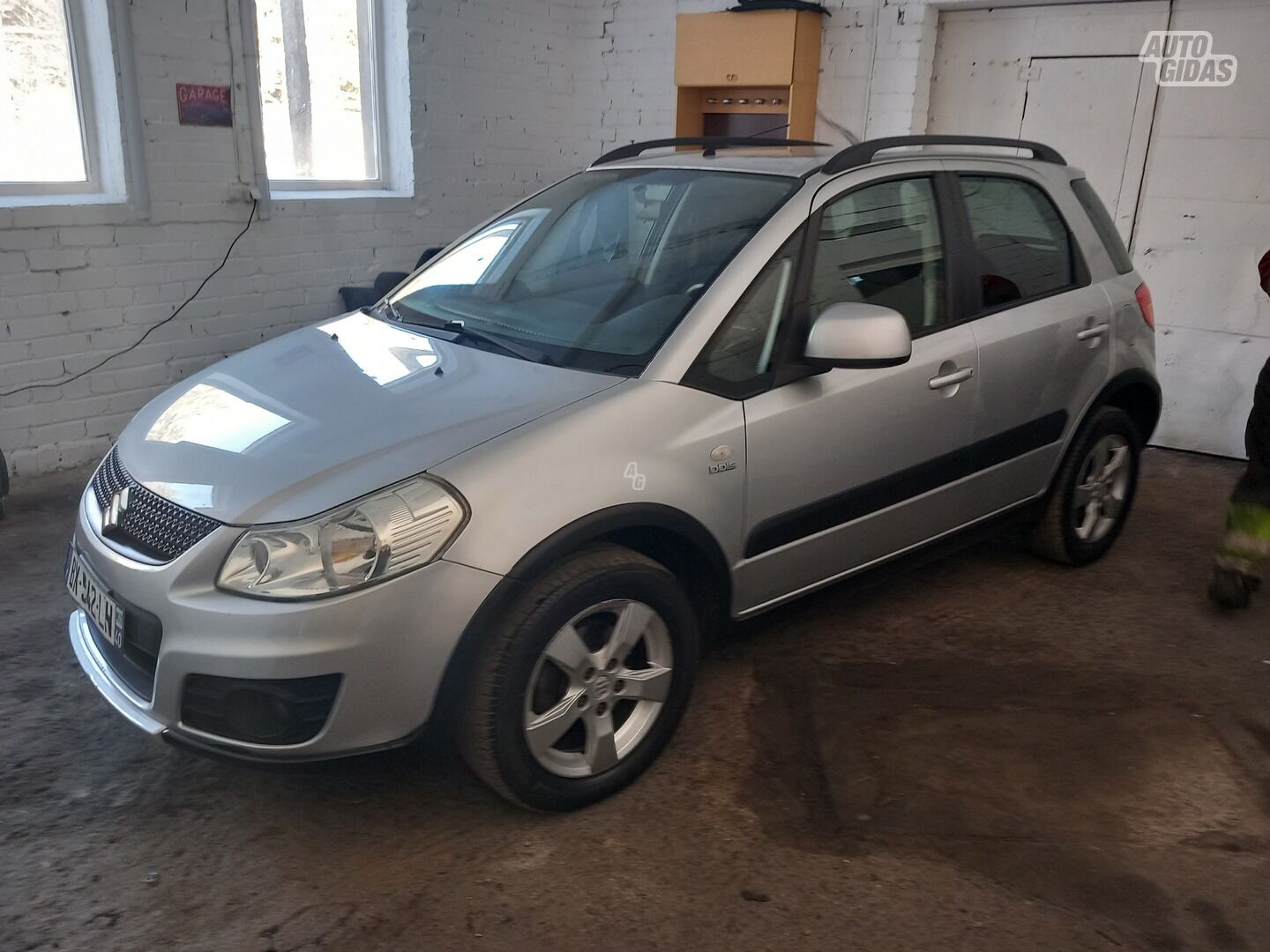 Suzuki SX4 2011 y Off-road / Crossover