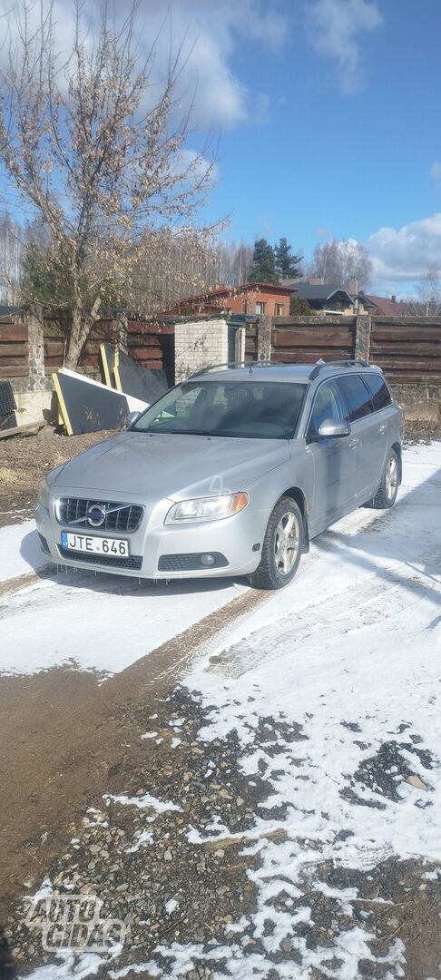 Volvo V70 2010 г Внедорожник / Кроссовер