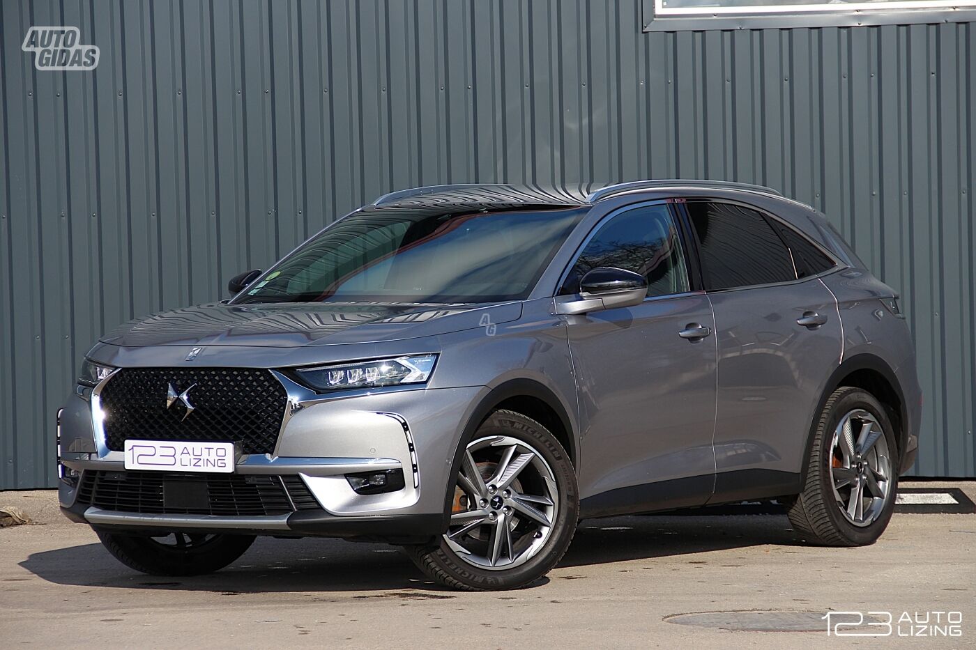 Citroen DS7 Crossback 2019 y Off-road / Crossover