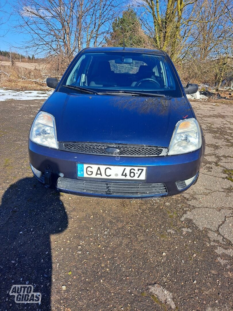 Ford Fiesta 2005 г Хэтчбек