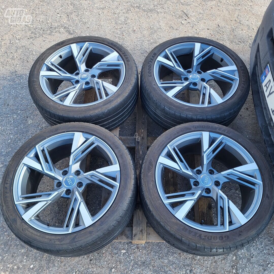 Light alloy R19 rims