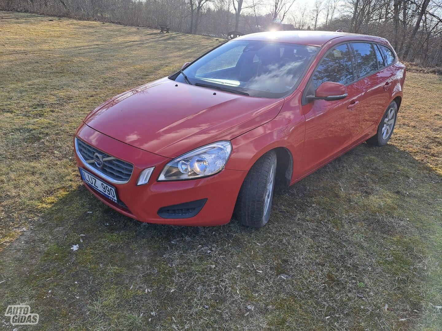 Volvo V60 2011 y Hatchback