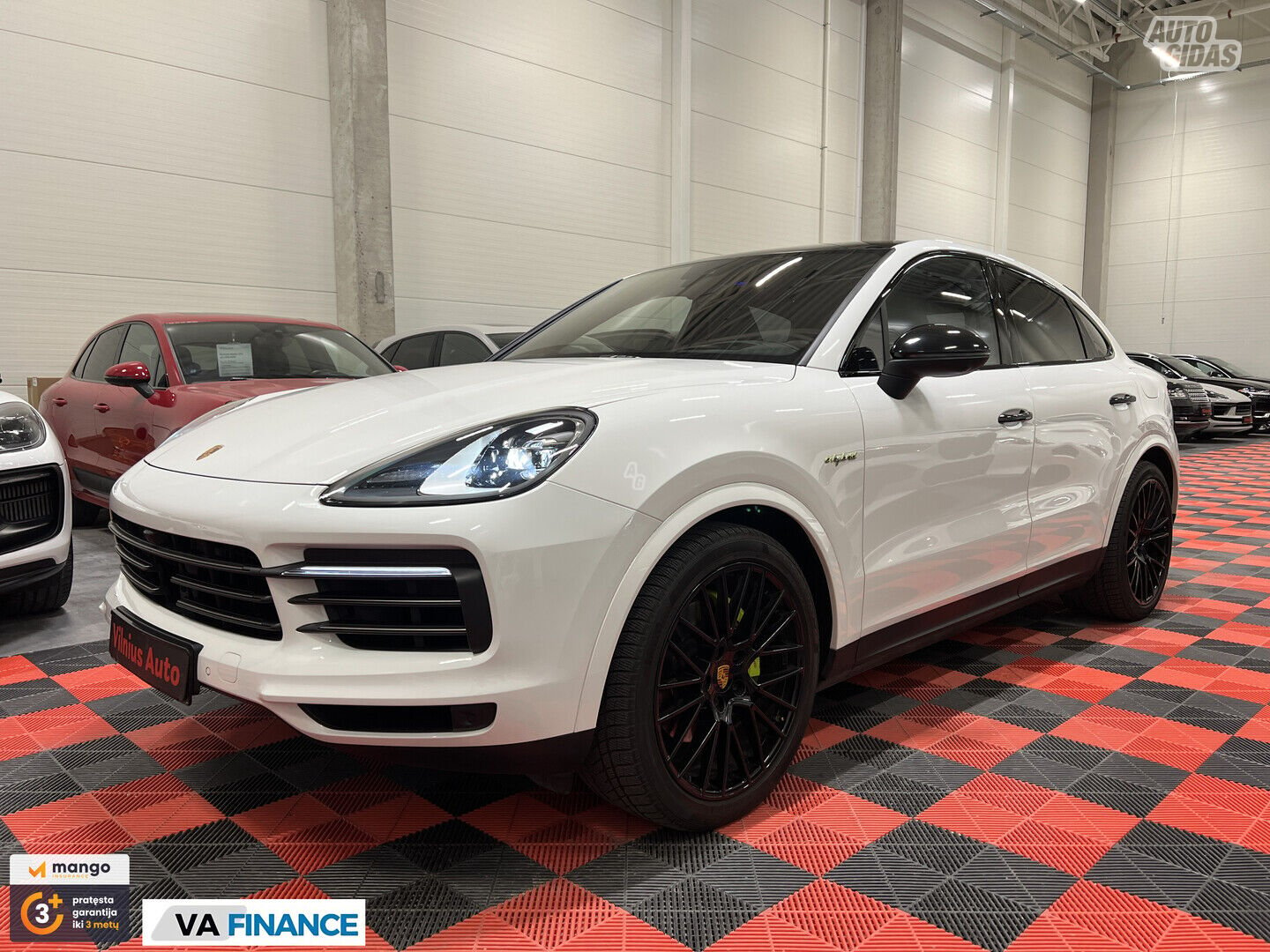 Porsche Cayenne Coupe 2023 y Off-road / Crossover