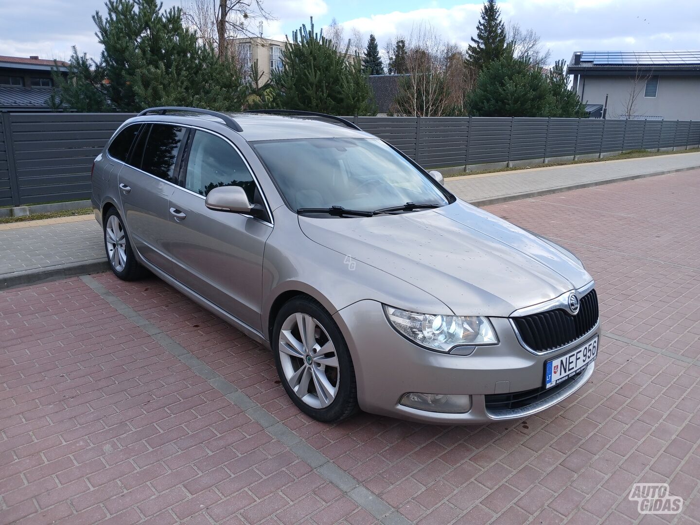 Skoda Superb TDI 2011 y