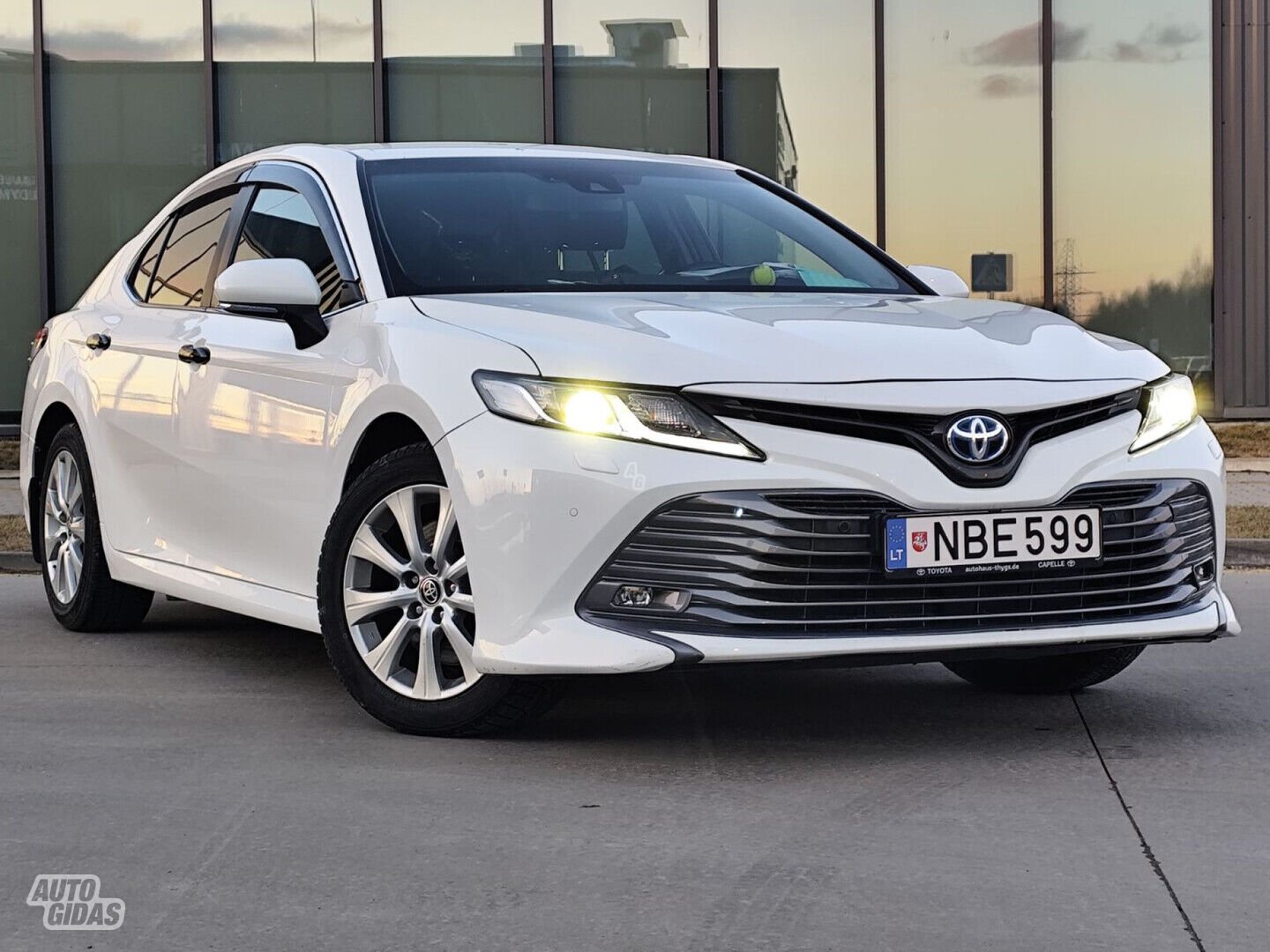 Toyota Camry 2020 г Седан