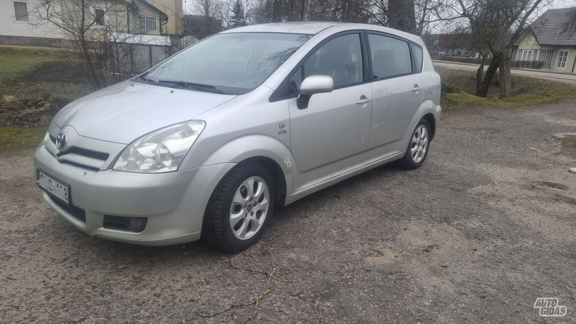 Toyota Corolla Verso 2005 y Van