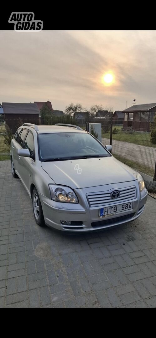 Toyota Avensis 2004 y Wagon