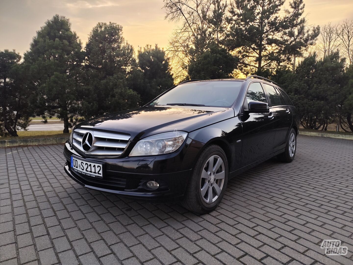 Mercedes-Benz C 220 2010 y Wagon