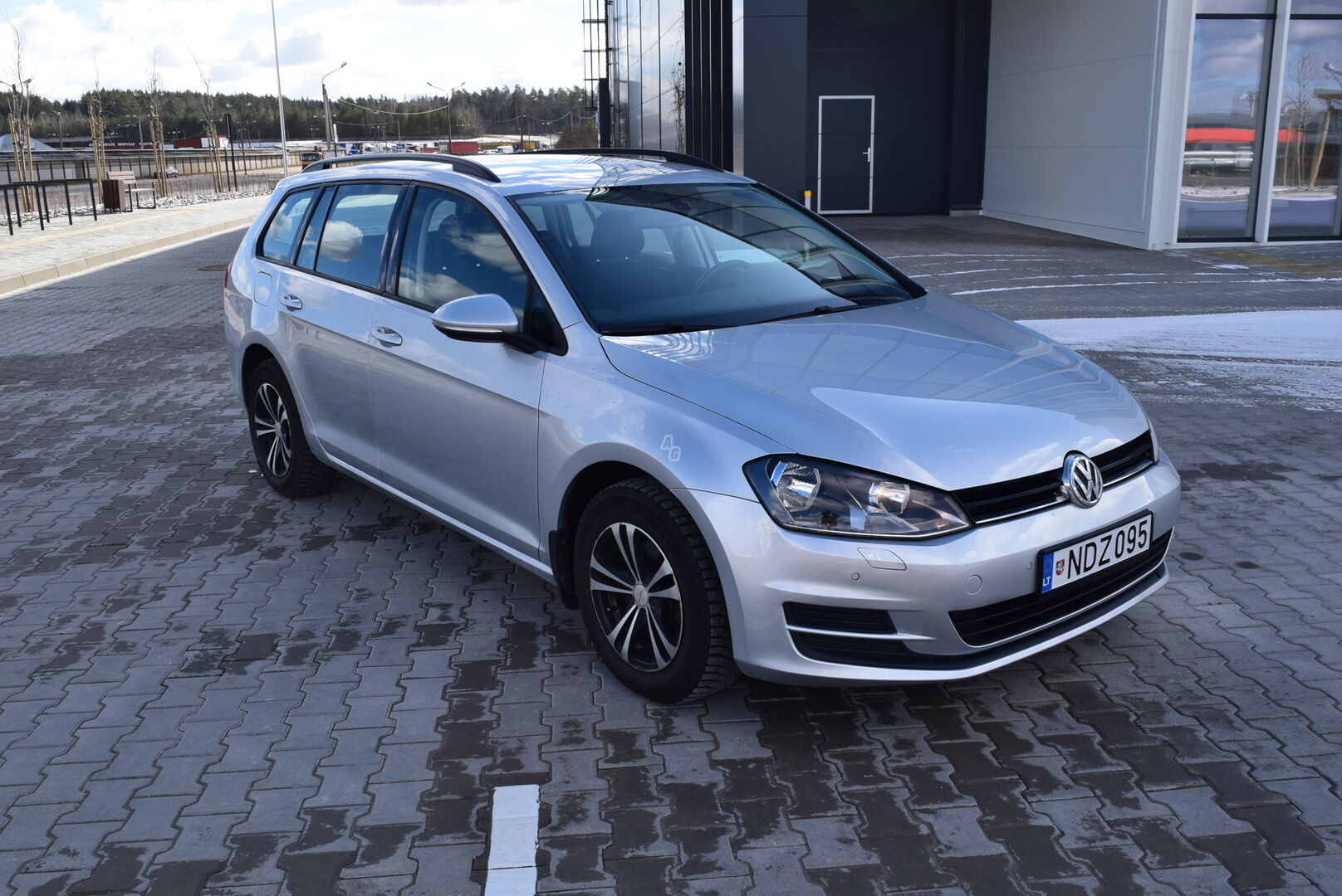 Volkswagen Golf 2015 m Universalas