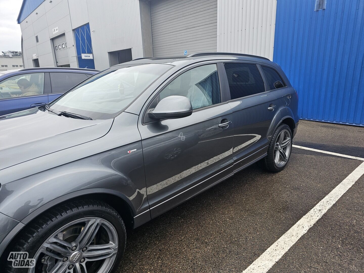 Audi Q7 2013 y Off-road / Crossover