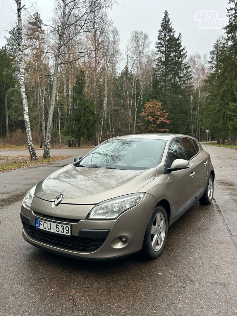 Renault Megane 2010 г Хэтчбек