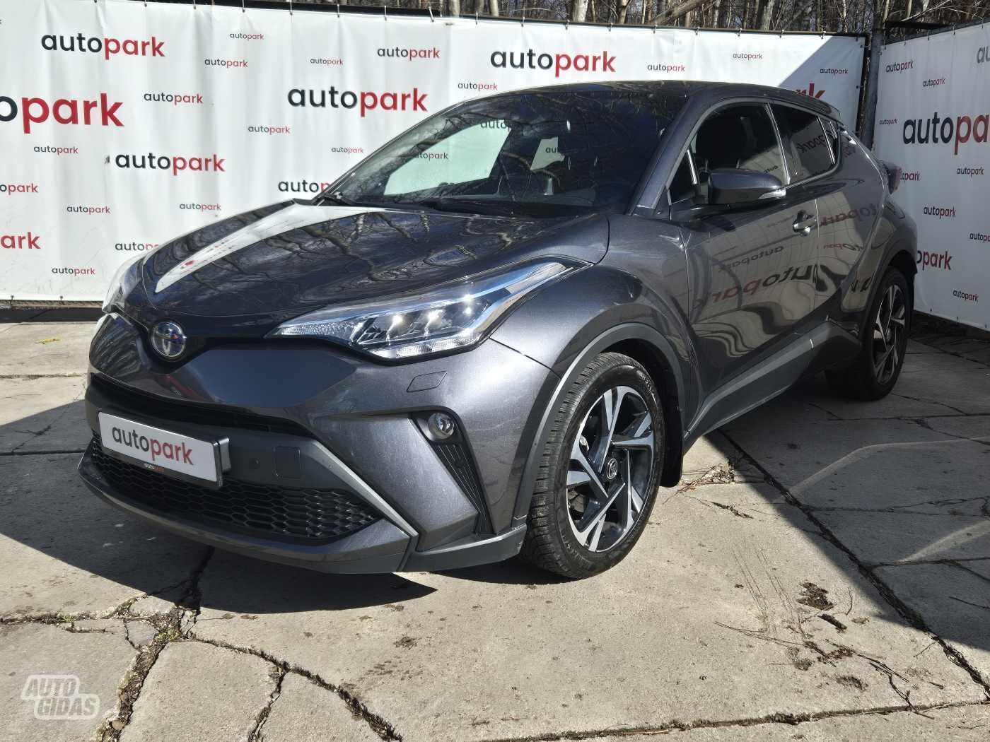 Toyota C-HR 2023 г Внедорожник / Кроссовер