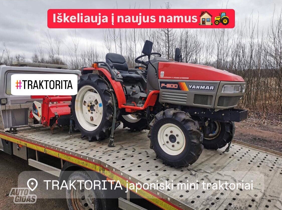 Kubota IŠKRAUTA VIRŠ 30vnt. 2011 m Traktorius