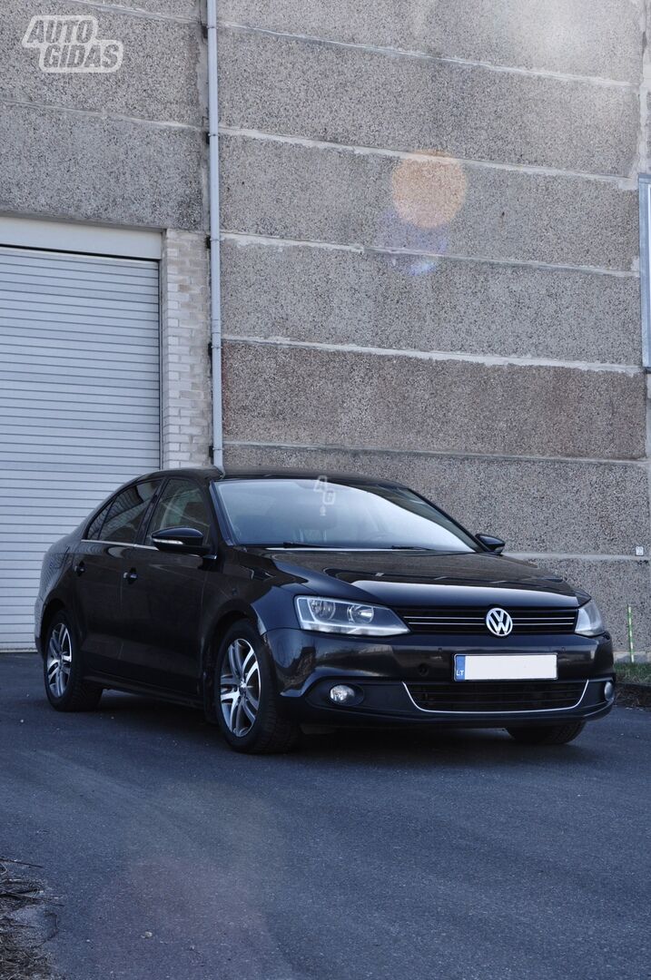 Volkswagen Jetta 2014 г Седан