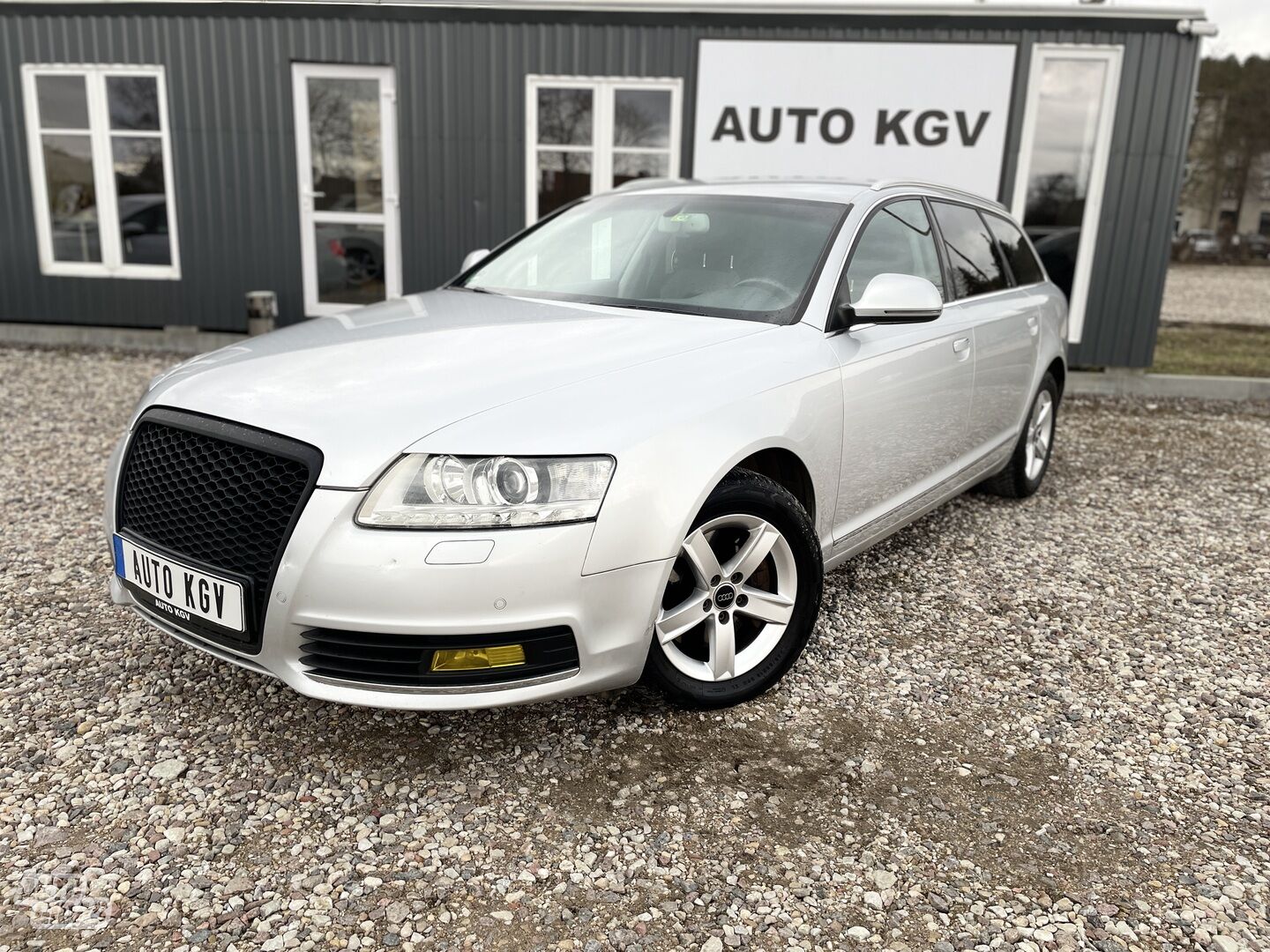 Audi A6 2010 m Universalas