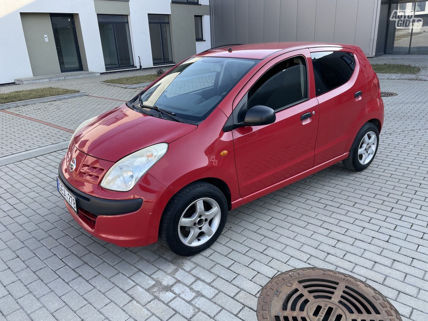 Nissan Pixo 2010 г Хэтчбек