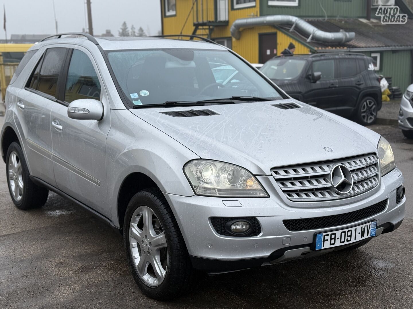 Mercedes-Benz ML 320 2006 y Off-road / Crossover