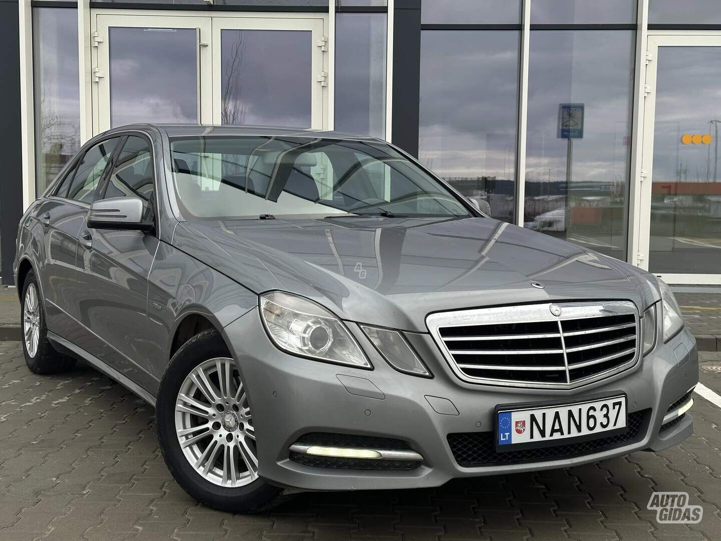 Mercedes-Benz E 200 2012 m Sedanas