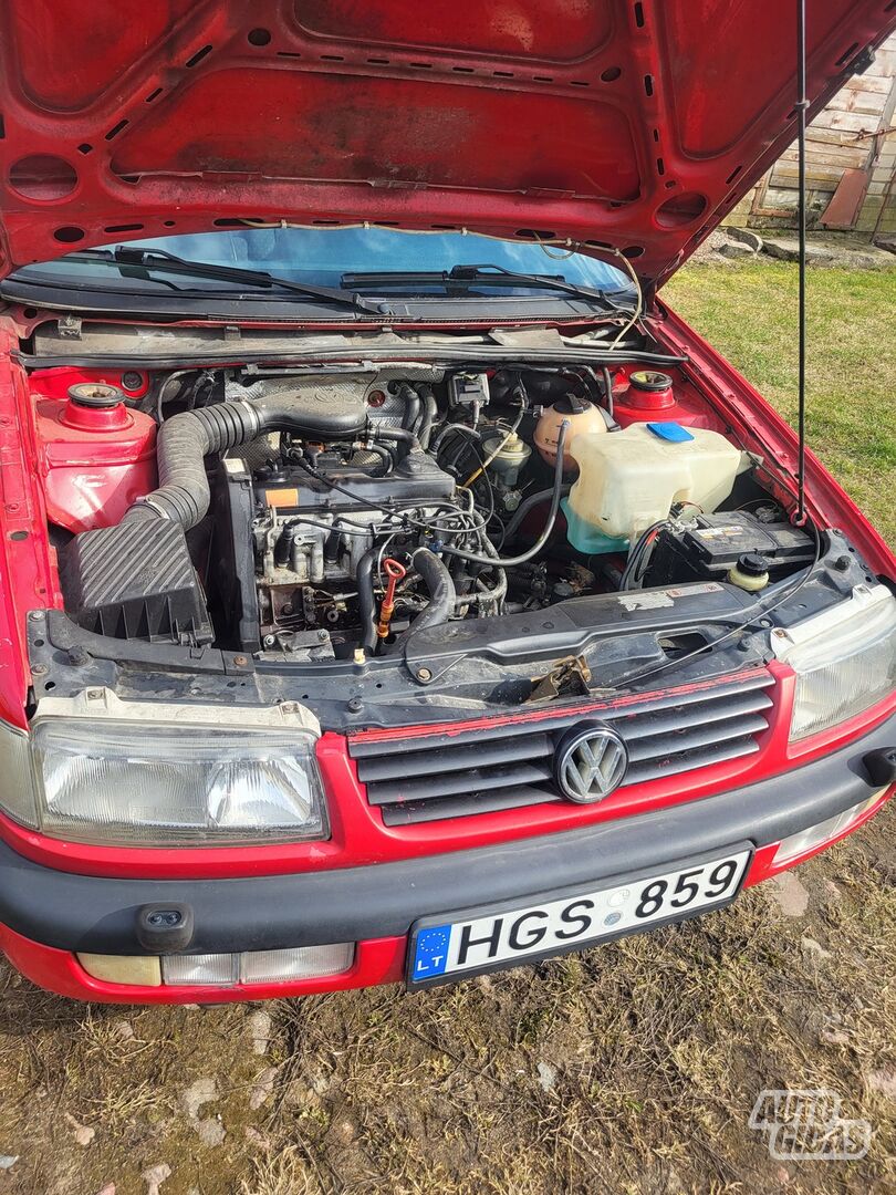 Volkswagen Passat 1995 m Universalas