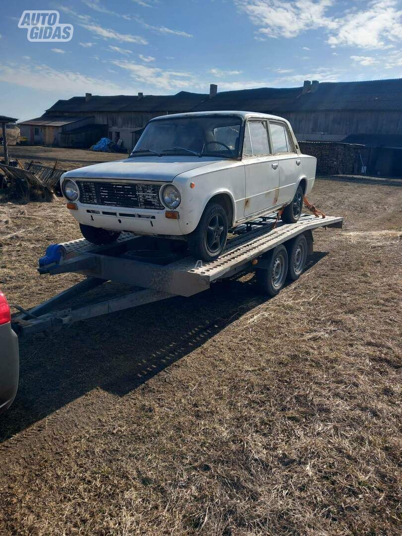 Lada 21011 1980 m Sedanas