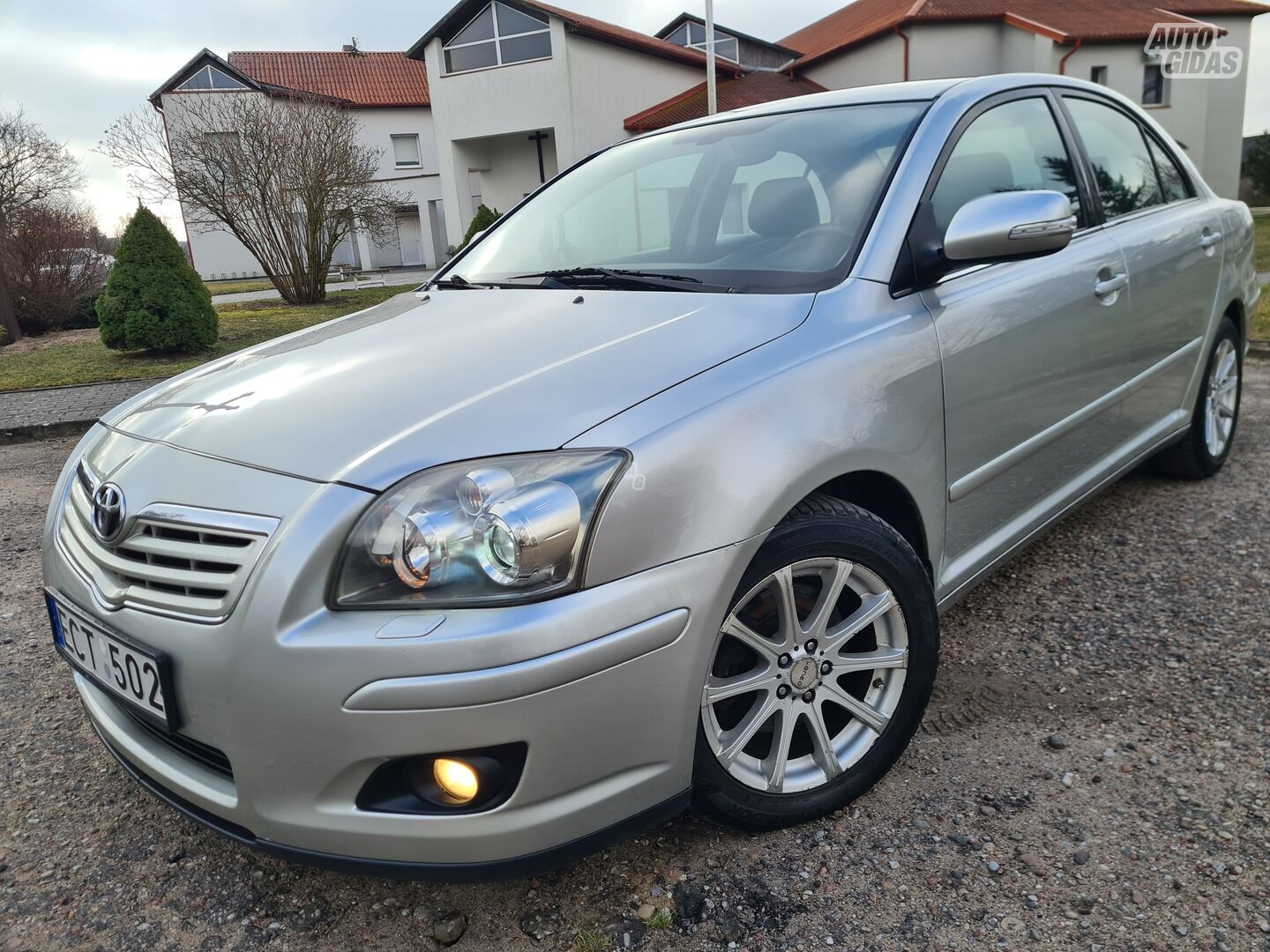 Toyota Avensis D-4D 2008 г