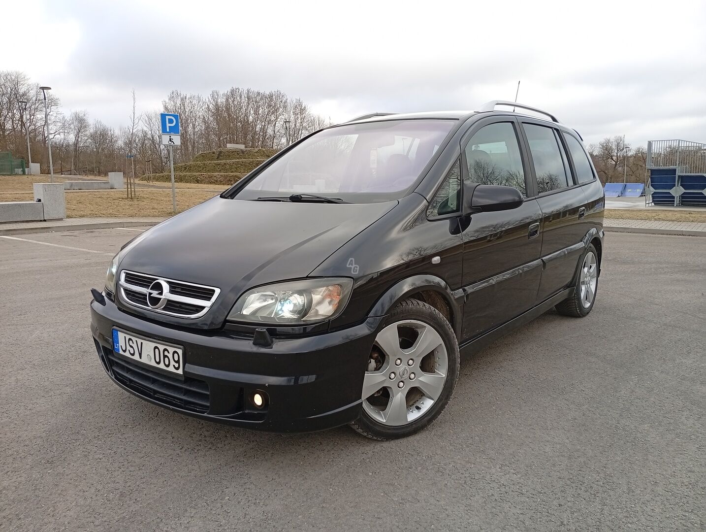 Opel Zafira 2005 г Минивэн