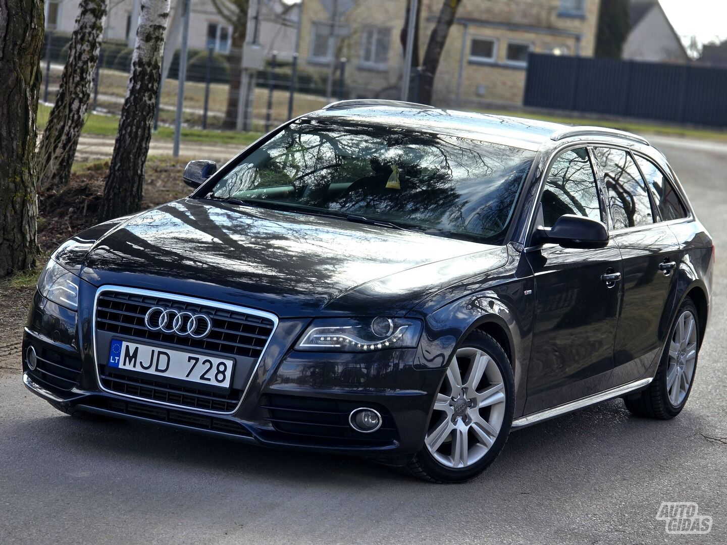 Audi A4 2010 m Universalas