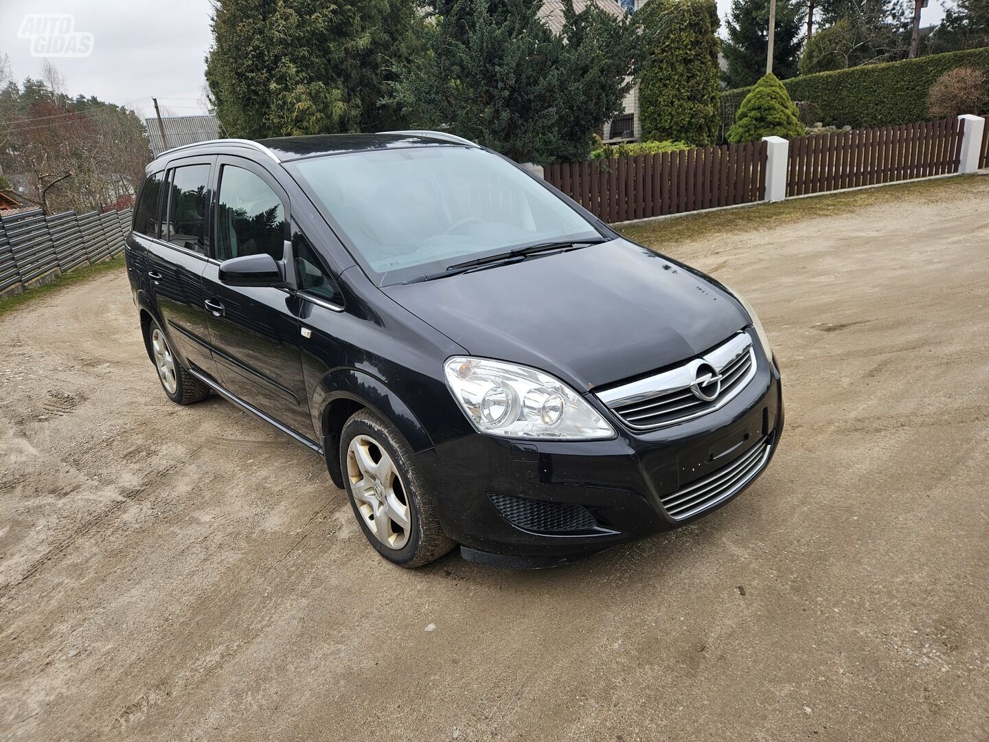 Opel Zafira 2008 г Минивэн