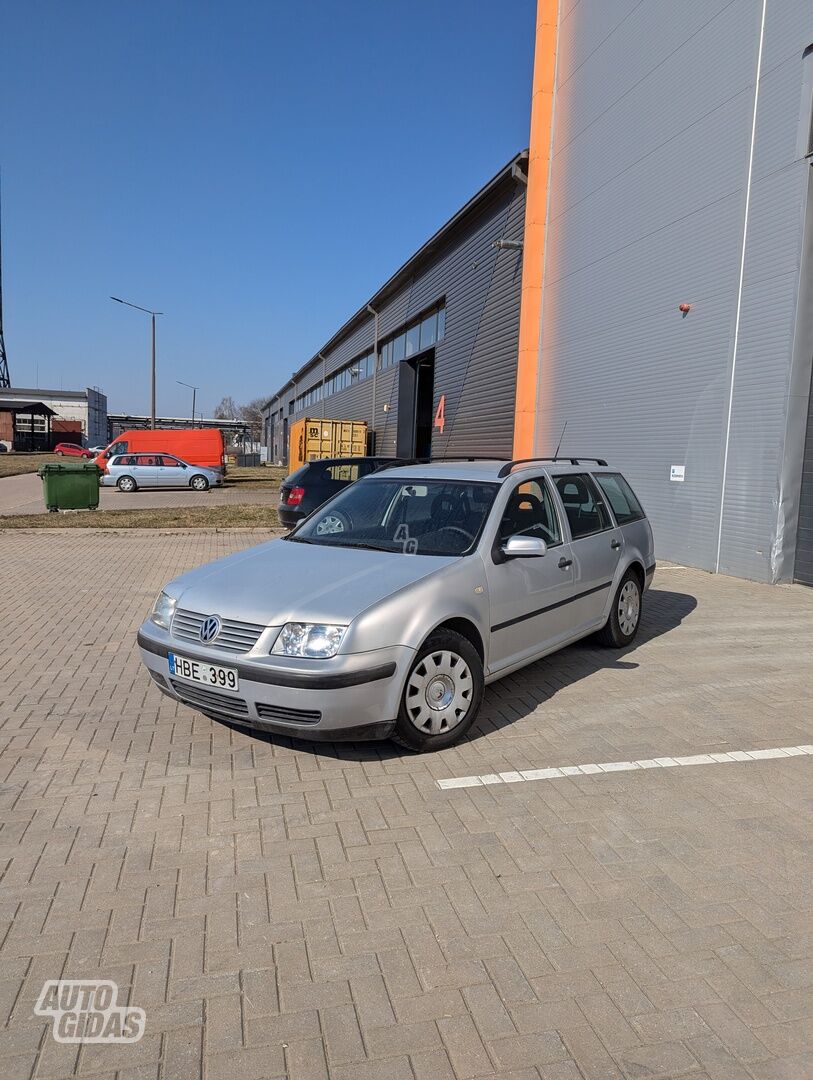 Volkswagen Golf 2000 m Universalas