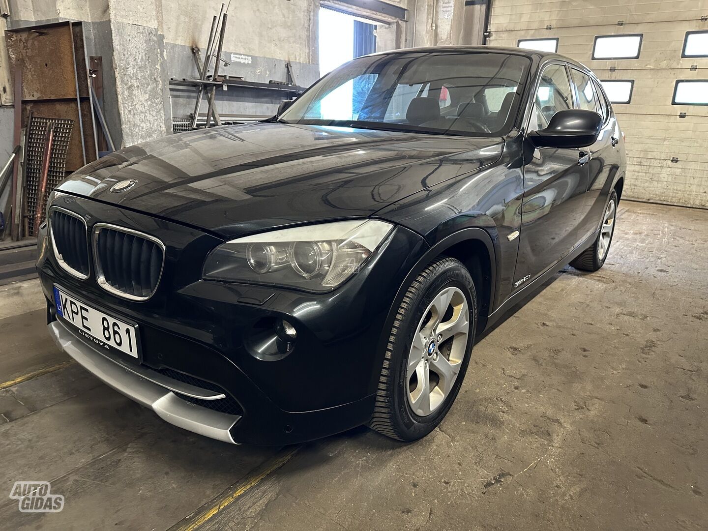 Bmw X1 2010 г Внедорожник / Кроссовер