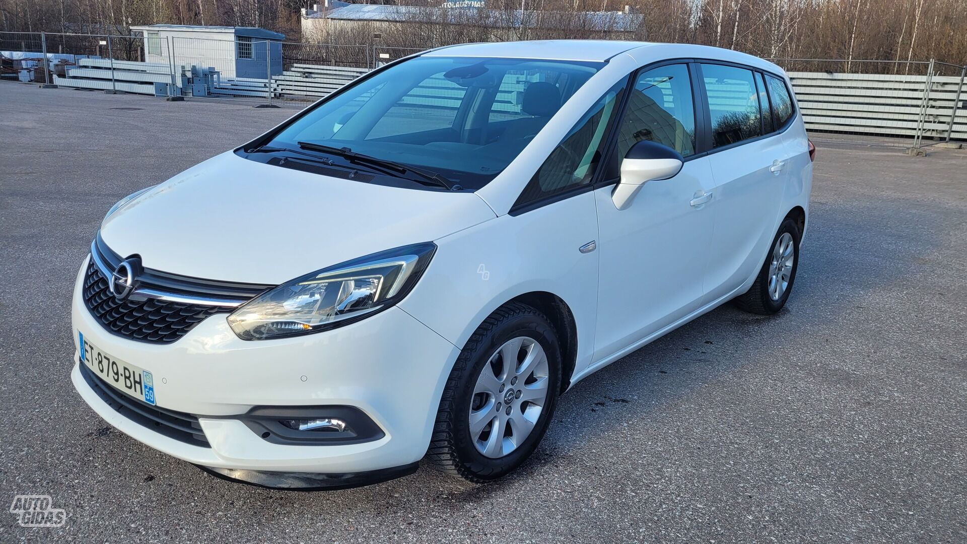 Opel Zafira 2017 г Минивэн