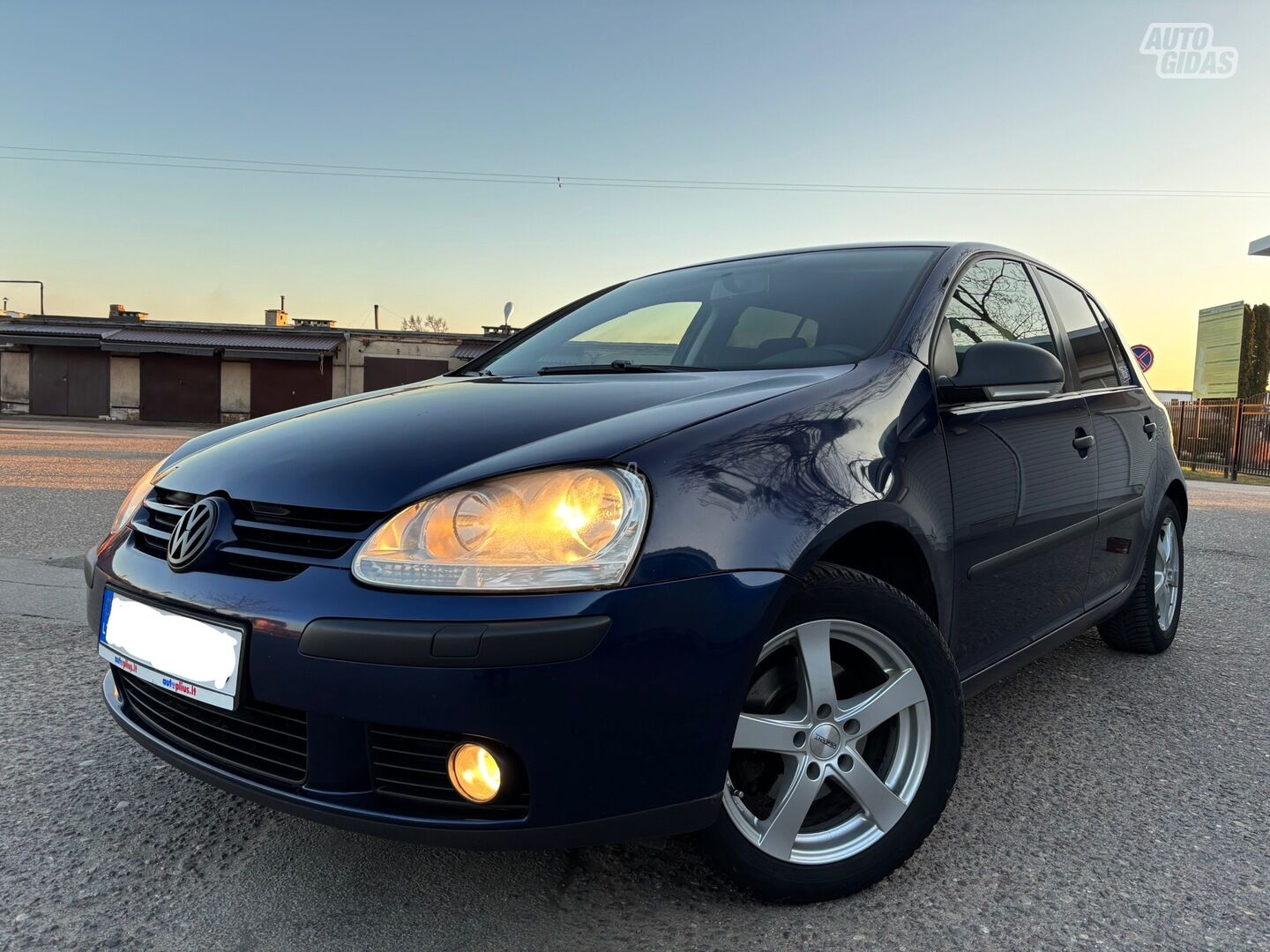 Volkswagen Golf 2008 г Хэтчбек