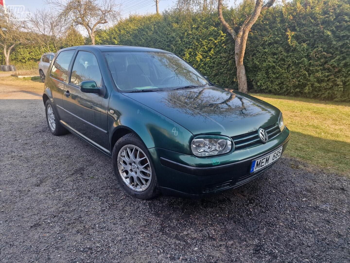 Volkswagen Golf 1998 г Хэтчбек