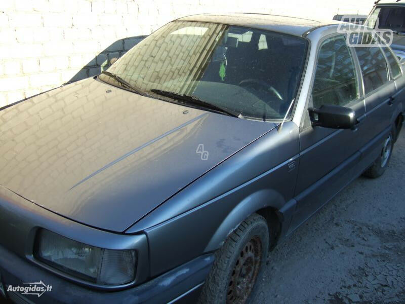 Volkswagen Passat B3 1993 г запчясти