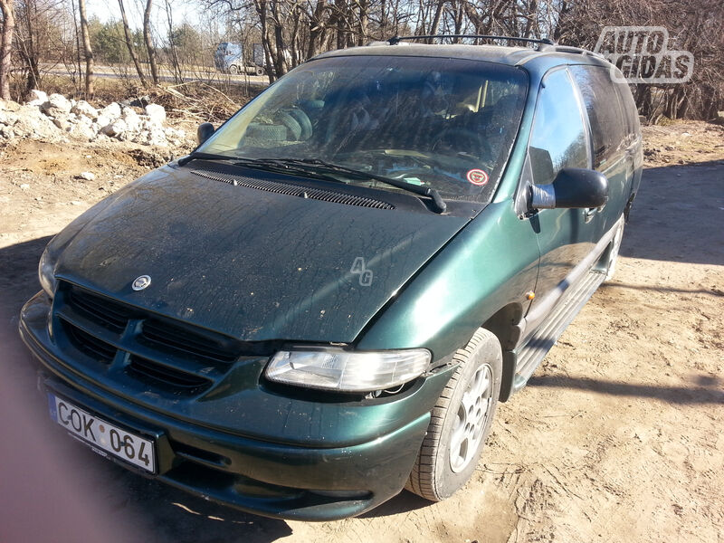 Chrysler Grand Voyager II 1997 г запчясти