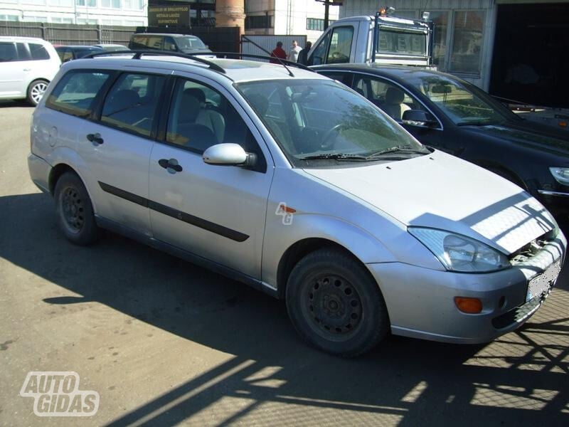 Ford Focus MK1 2000 m dalys