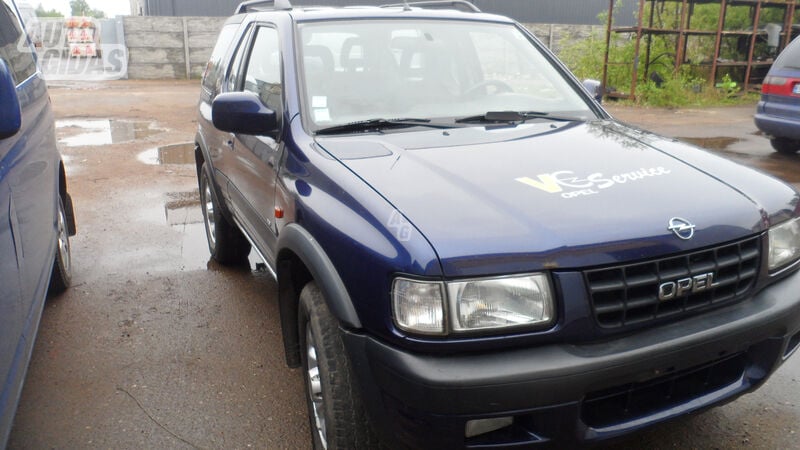 Opel Frontera B 1999 m dalys