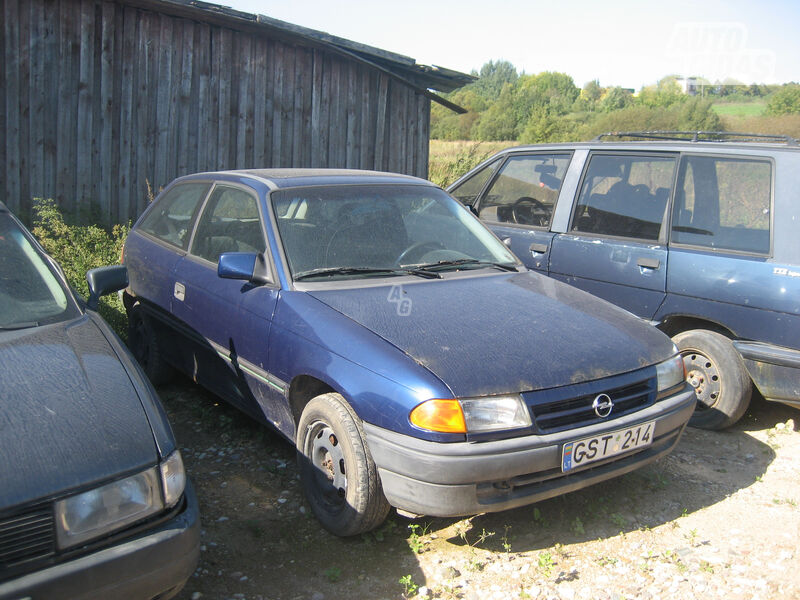 Opel Astra I 1994 m dalys