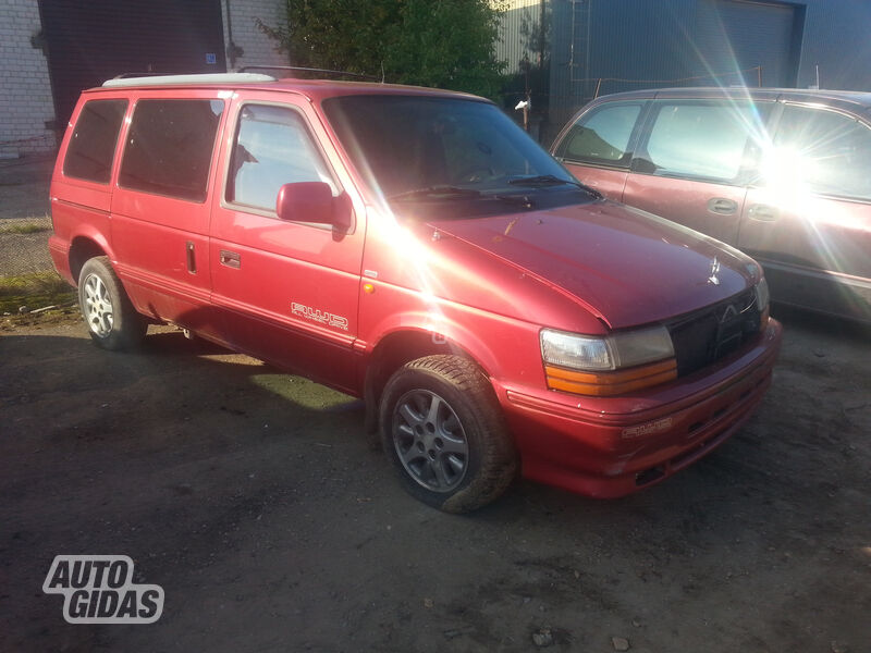 Chrysler Grand Voyager I AWD 1994 y parts