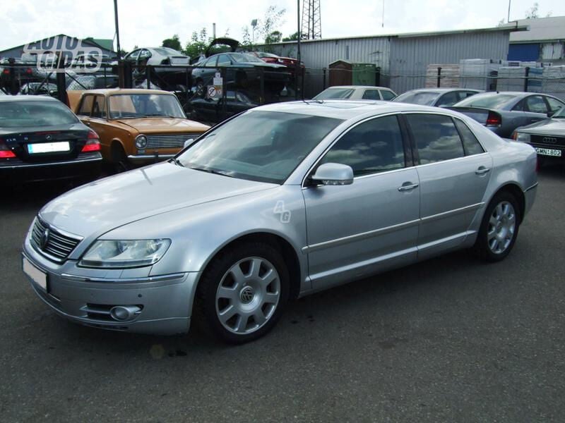 Volkswagen Phaeton 2004 m dalys