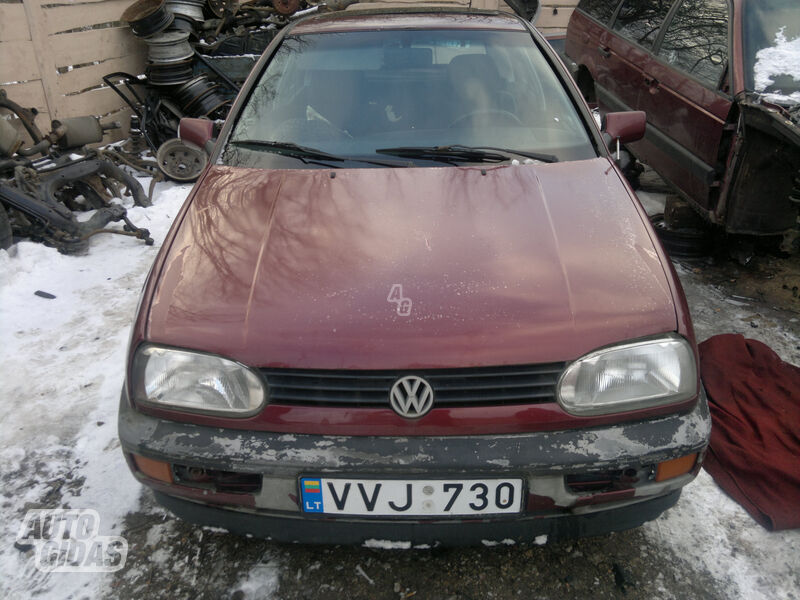 Volkswagen Golf III kaip naujas 1.8mono 1995 m dalys